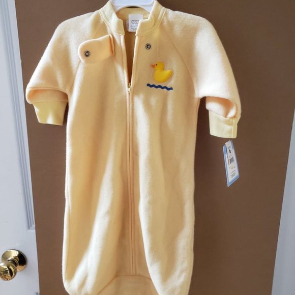 Onesies - Boys /Girs -  NWT and New W/Out Tags - 7 Pieces - Picture 7 of 7